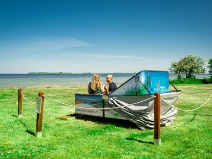 Luxury camping - gut erreichbar mit: Motorrad - Strandkorb zum schlafen - Ostseecamping Ferienpark Zierow