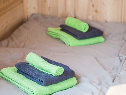 Luxuscamping - Umgebungsschwerpunkt: Fluss - Bettwäsche und Handtücher inklusive. - Fortuna Camping am Neckar