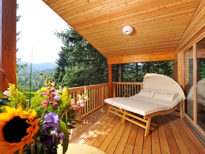 Luxuscamping - Sauna - Deutschland - Terrasse Baumhaus - Das Kranzbach