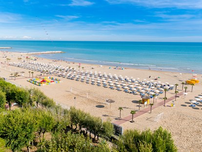 Luxuscamping - Wellnessbereich - Strand - Camping Ca' Pasquali Village