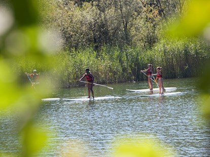 Luxury camping - Spielraum - Stand Up Paddle - Campofelice Camping Village