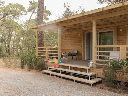 Luxury camping - barrierefreier Zugang ins Wasser - Home Deck - PuntAla Camp & Resort