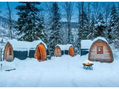 Luxuscamping - Imbiss - Schweiz - PODhouses im Winter - Camping Atzmännig