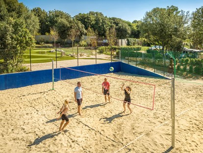 Luxuscamping - Volleyball - Maistra Camping Veštar