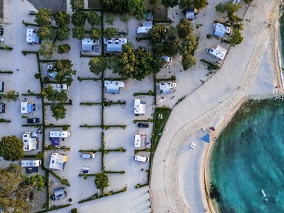 Luxury camping - barrierefreier Zugang ins Wasser - Falkensteiner Premium Camping Zadar