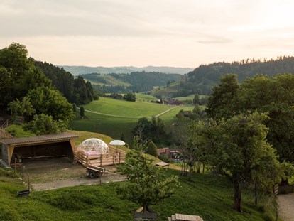Luxuscamping - Umgebungsschwerpunkt: Berg - Schweiz - Bubble-Hotel beim Lebenshof von Pia Buob - Lebenshof im Emmental