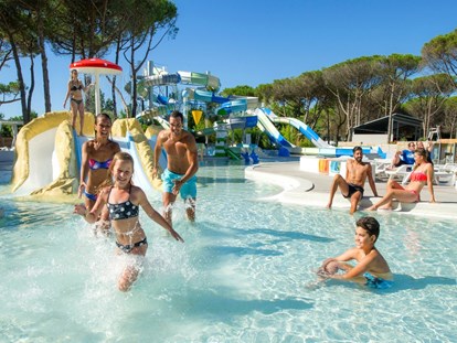 Luxuscamping - Badestrand - Frankreich - Camping Le Castellas - Vacanceselect