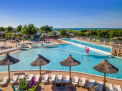 Luxuscamping - Swimmingpool - Camping Les Méditerranées - Beach Garden - Vacanceselect