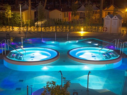 Luxuscamping - Wellnessbereich - Italien - Camping Cavallino - Vacanceselect