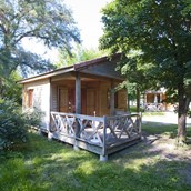 Luxuscamping: Chalet - Camping Huttopia Les Chateaux: Chalet Decouverte für 6 Pers. auf Camping Huttopia Les Chateaux