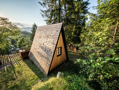 Luxury camping - Parkplatz bei Unterkunft - Südtirol - Bozen - Camping Seiser Alm Forest Tents