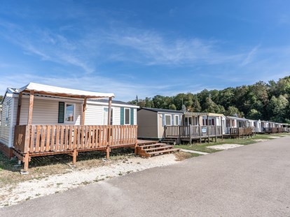 Luxuscamping - Bad und WC getrennt - Mobilheime - Camping & Ferienpark Orsingen Mobilheime im Camping & Ferienpark Orsingen