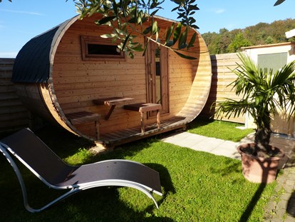Luxury camping - Terrasse - Fasssauna - Camping & Ferienpark Orsingen Mobilheime im Camping & Ferienpark Orsingen