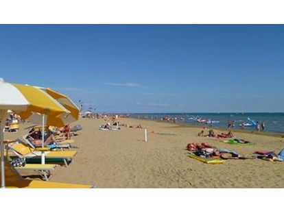 Luxuscamping - Lignano - Am Strand - Villaggio Turistico Internazionale Top-Caravan Plus am Villaggio Turistico Internazionale