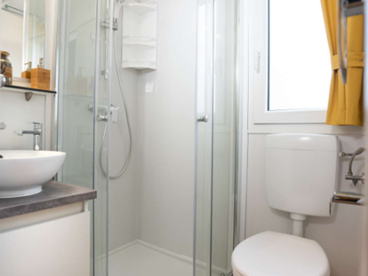 Luxuscamping - Preisniveau: exklusiv - Dubrovnik - Second bathroom - Lavanda Camping**** Luxury Mobile Home mit swimmingpool