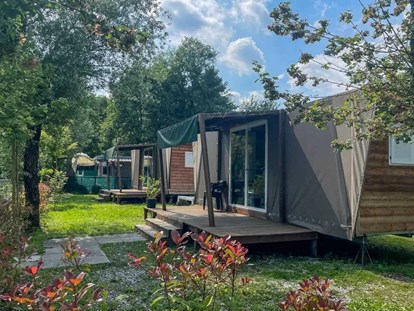 Luxury camping - Art der Unterkunft: Safari-Zelt - Lago di Como - Maxi tent auf Camping Montorfano - Camping Montorfano Maxi tents
