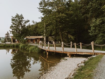 Luxury camping - gut erreichbar mit: Bus - Falkensteiner Premium Camping Lake Blaguš