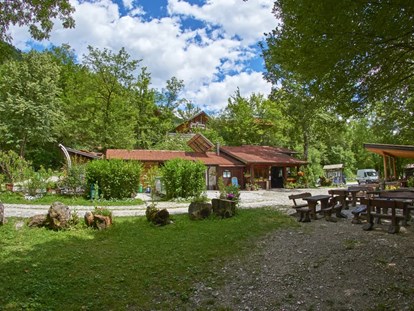 Luxury camping - Slovenia - Kamp Koren Rezeption - Kamp Koren Kobarid