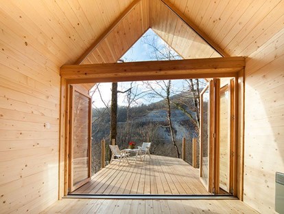Luxury camping - Klimaanlage - Julische Alpen - Holzhütte Lilija - Kamp Koren Kobarid Holzhütte „Glamping Lilija“