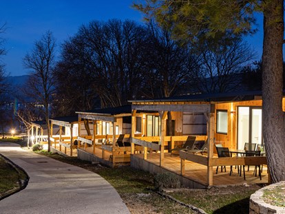 Luxury camping - Dusche - Dalmatia - Camp Karin Mobile houses Magoro