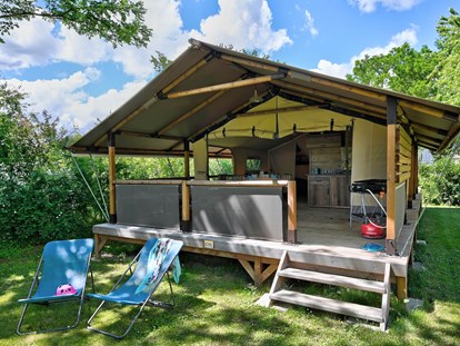 Luxury camping - Preisniveau: günstig - Isère - Camping Le Château LODGE TRIGANO KENYA VINTAGE Camping Le Château