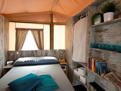 Luxury camping - Dusche - Dalmatia - Schlafzimmer - Zaton Holiday Resort Glamping Zelte auf Zaton Holiday Resort