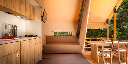 Luxuscamping - Kvarner - Gut ausgestattete Küche - Krk Premium Camping Resort - Valamar Krk Premium Camping Resort - Safari-Zelte