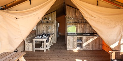 Luxuscamping - Terrasse - Teutoburger Wald - Zeltlodge - Glamping Heidekamp Glamping Heidekamp