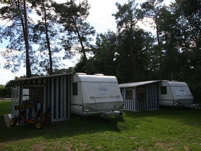 Luxuscamping - Parkplatz bei Unterkunft - Lüneburger Heide - Typ 4 Wohnwagen - Südsee-Camp Wohnwagen Typ 4 am Südsee-Camp