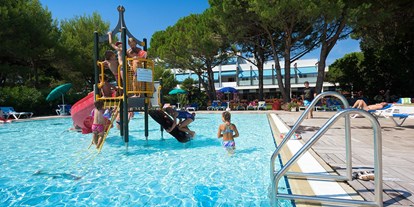 Luxuscamping - Gebetsroither - Venedig - Am Pool - Camping Residence il Tridente - Gebetsroither Wohnwagen von Gebetsroither am Camping Residence il Tridente