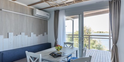 Luxuscamping - Klimaanlage - Mobilheim Superior - Innenbereich - Maistra Camping Veštar Mobilheim Superior am Camping Vestar