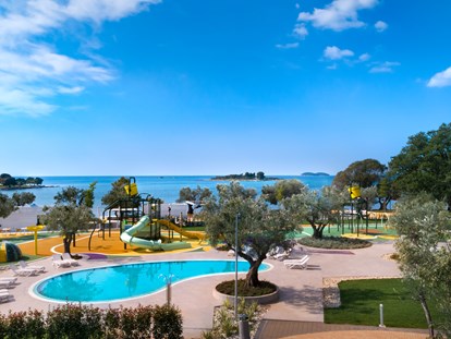Luxury camping - Parkplatz bei Unterkunft - Istria - Maistra Camping Polari Mobilheim Premium Family am Camping Polari