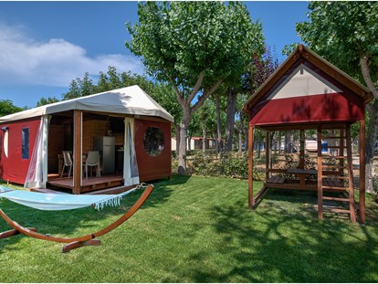 Luxuscamping - Kochutensilien - Italien - Eurcamping Mini Lodge Lagrein Plus auf  Eurcamping 