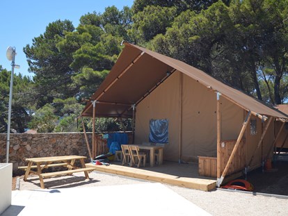 Luxury camping - getrennte Schlafbereiche - Croatia - Glamping Premium Tent - Camping Baldarin Glamping-Zelte auf Camping Baldarin