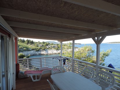 Luxuscamping - Split - Dubrovnik - Camping Adriatiq Primosten - Gebetsroither Luxusmobilheim von Gebetsroither am Camping Adriatiq Primosten