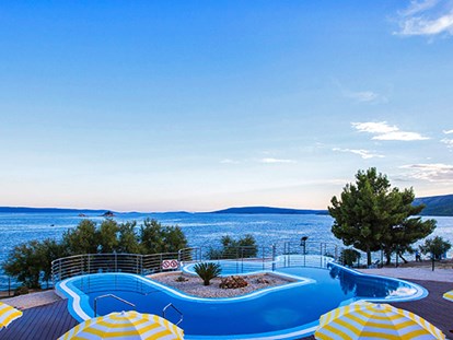 Luxuscamping - Dusche - Zadar - Šibenik - Amadria Park Trogir - Gebetsroither Luxusmobilheim von Gebetsroither am Amadria Park Trogir