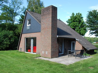 Luxuscamping - barrierefreier Zugang - Kleines Häuschen mit Garten - Falkensteinsee Ferienhaus am See