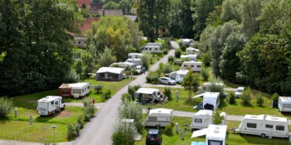 Luxuscamping - Stuttgart / Kurpfalz / Odenwald ... - Camping Schwabenmühle Schlaffass auf Camping Schwabenmühle