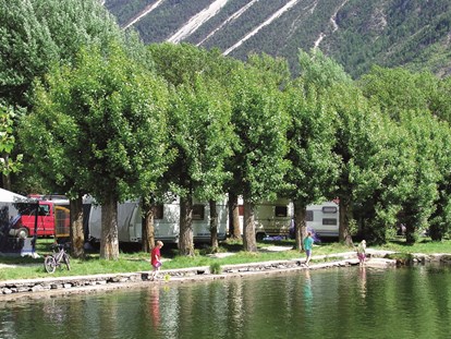 Luxury camping - Gartenmöbel - Salgesch - Wunderschön am Wasser gelegen - Camping Swiss-Plage PODs am Camping Swiss-Plage