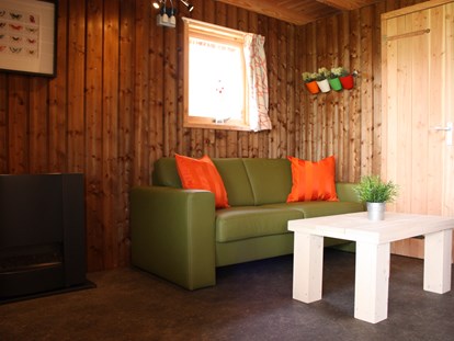 Luxury camping - Dusche - Netherlands - Wohnraum - Camping De Kleine Wolf Klaverlodge auf Camping De Kleine Wolf