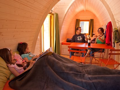Luxury camping - Preisniveau: günstig - Goldingen - Innenansicht - Camping Atzmännig PODhouse - Holziglu gross auf Camping Atzmännig