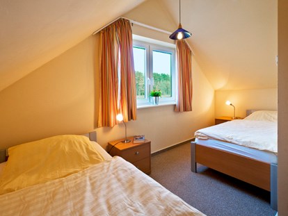 Luxuscamping - Terrasse - Deutschland - Camping- und Ferienpark Havelberge Ferienhaus für 4 Personen am Camping- und Ferienpark Havelberge