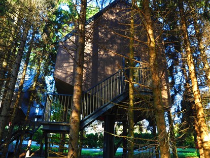 Luxuscamping - getrennte Schlafbereiche - Kroatien - Holzhaus - Plitvice Holiday Resort Holzhaus auf Plitvice Holiday Resort
