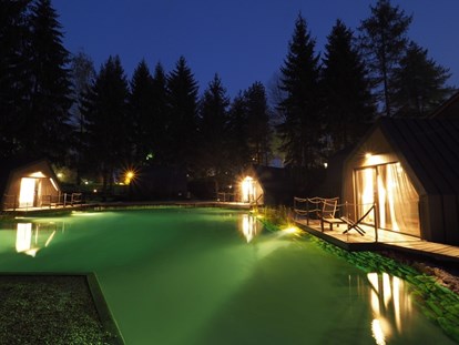 Luxuscamping - Sonnenliegen - Kroatien - Haus am See - Plitvice Holiday Resort Haus am See auf Plitvice Holiday Resort