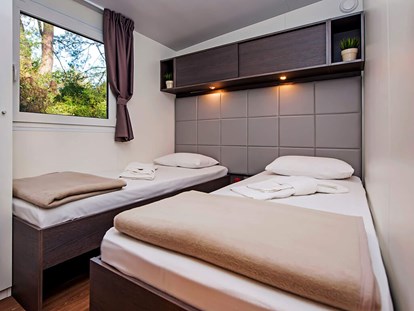 Luxury camping - Unterkunft alleinstehend - Istria - Camping Resort Lanterna - Meinmobilheim Mediteran Superior auf dem Camping Resort Lanterna