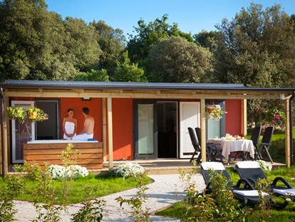 Luxuscamping - Kühlschrank - Istrien - Campingplatz Polari - Meinmobilheim Deluxe auf dem Campingplatz Polari