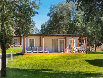 Luxuscamping - Kochmöglichkeit - Istrien - Campingplatz Polari - Meinmobilheim Standard auf dem Campingplatz Polari
