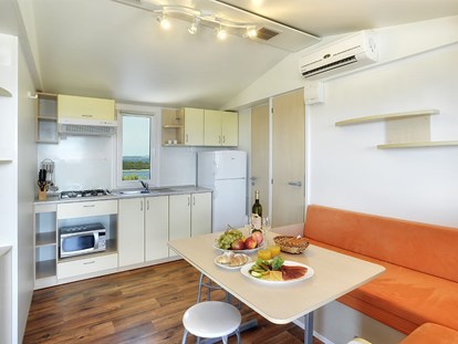 Luxury camping - Kochmöglichkeit - Pula - Brioni Sunny Camping - Meinmobilheim Park Comfort auf dem Brioni Sunny Camping