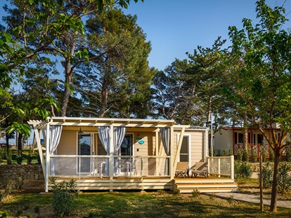 Luxury camping - TV - Rab - Padova Premium Camping Resort - Meinmobilheim Marine Premium auf dem Padova Premium Camping Resort