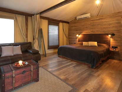 Luxury camping - Preisniveau: gehoben - Cres - Lošinj - Campingplatz Lopari - Meinmobilheim Glamping Delta auf dem Campingplatz Lopari